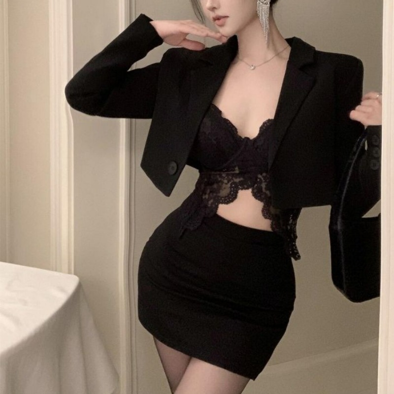 Black Spring Blazer Lace Brale - огляд і ціна Lace Bralette Set