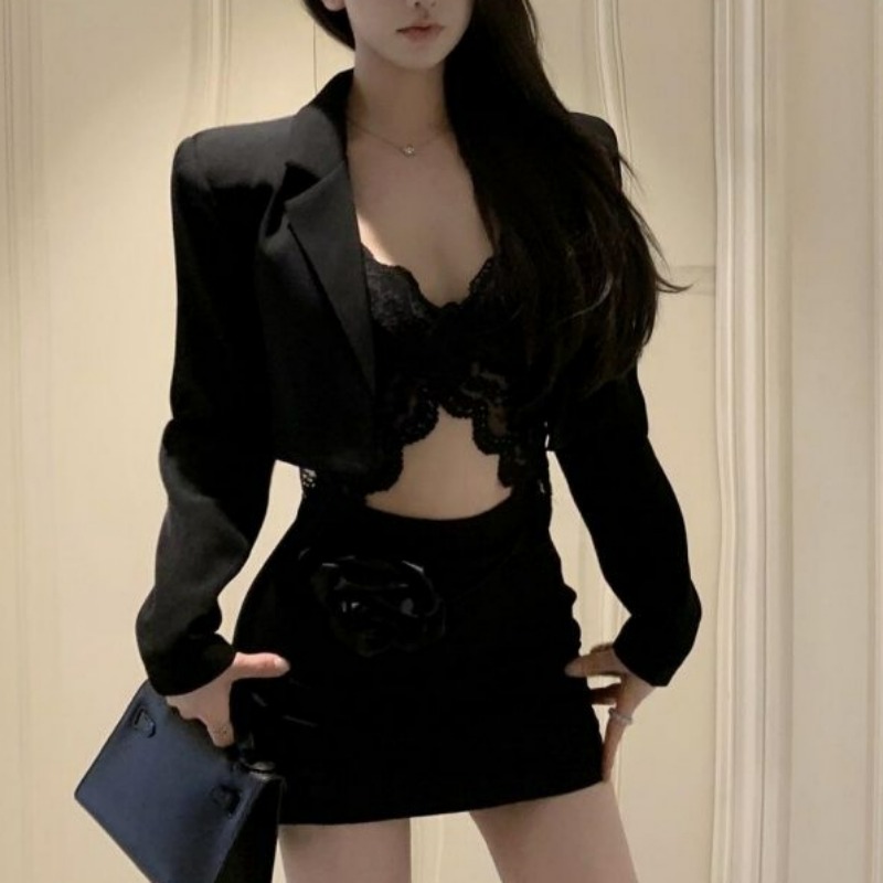 Black Spring Blazer Lace Brale - огляд і ціна Lace Bralette Set