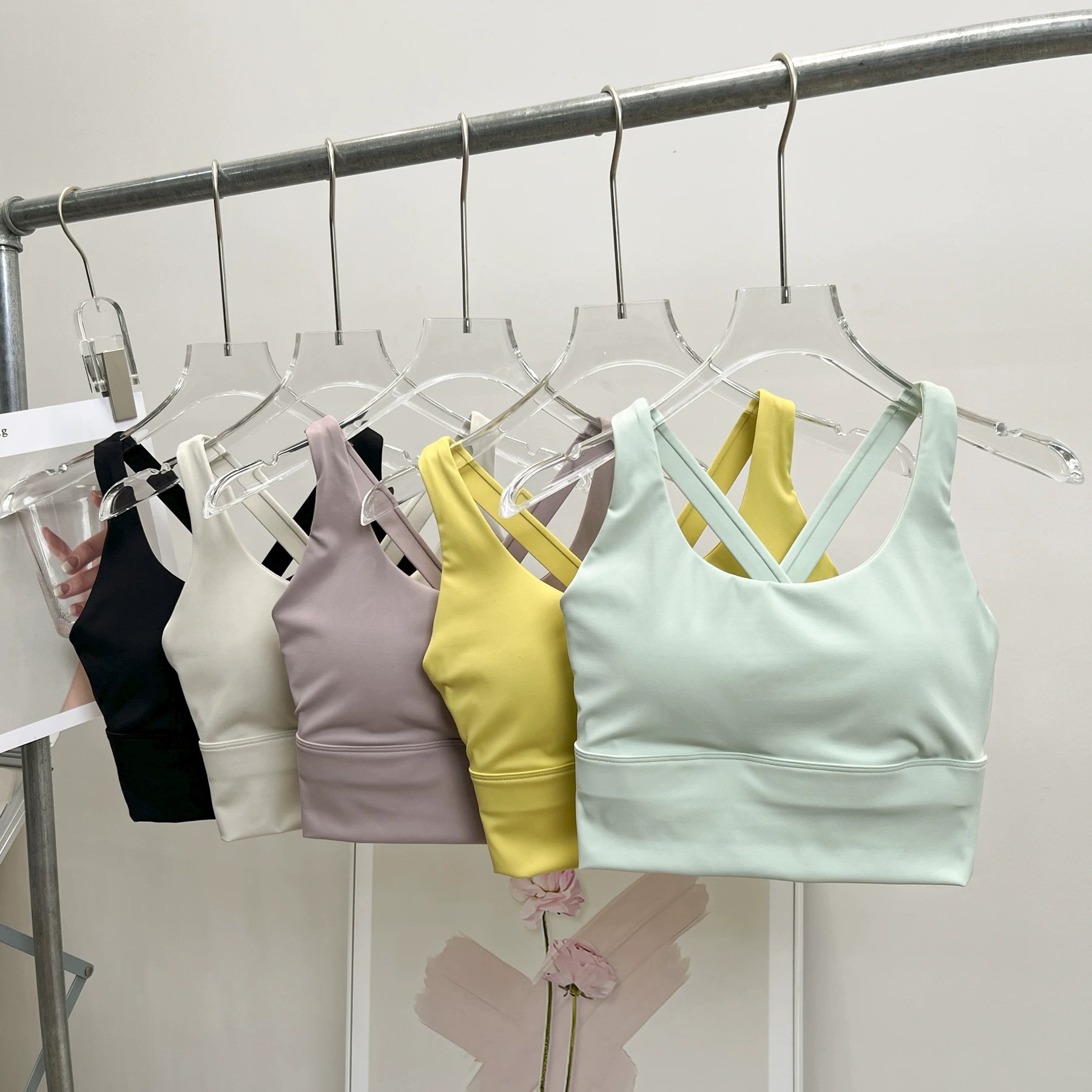 Shockproof Running & Yoga Bra  - огляд і ціна Minimizer Bra Women